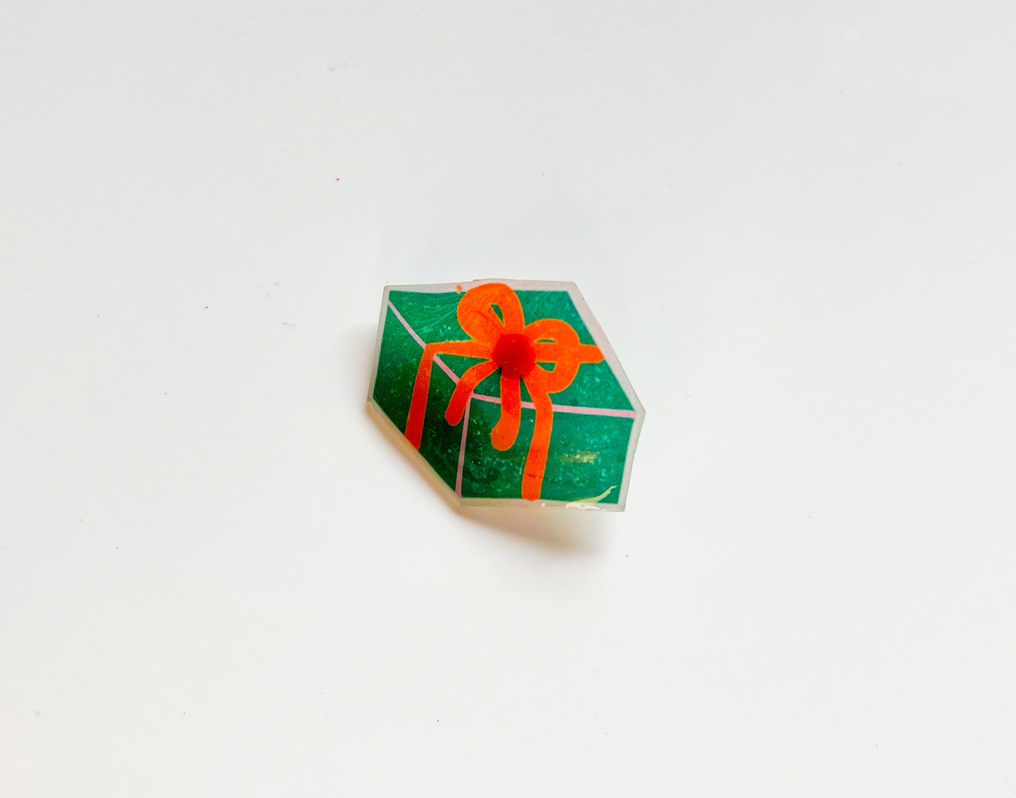 Present Pin