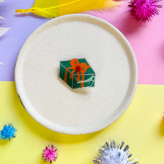 Present Pin